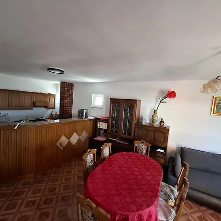 End Of The Road ,lemon & Orange Trogir